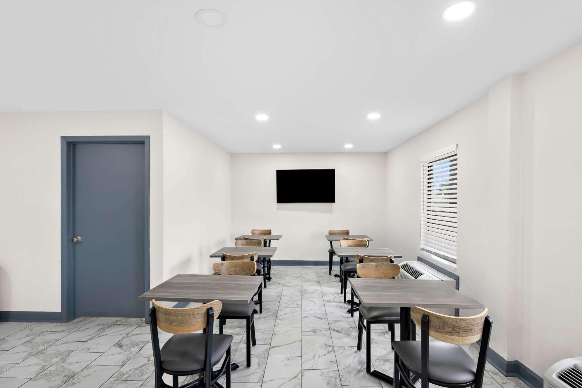 Monticello Quality Inn & Suites מראה חיצוני תמונה