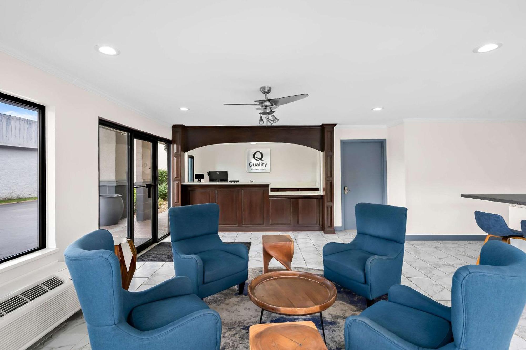 Monticello Quality Inn & Suites מראה חיצוני תמונה